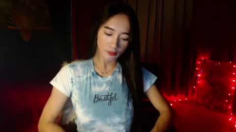 lovelypetite143 online show from 02-12-26, 04:07