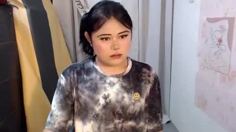 lovely online show from 04-06-26, 01:47