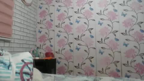 Snapshot of lovelyquey chatting on 12-10-24, 06:54 Angelquey online show from 12-10-24, 06:54