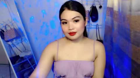 Snapshot of lovelyrhean chatting on 05-03-26, 01:06 Rhean online show from 05-03-26, 01:06