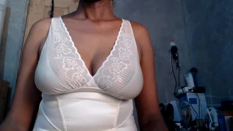 miss fancy louis online show from 07-17-26, 11:17