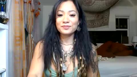lovelyxmacii online show from 11-17-25, 01:55