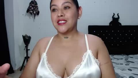 loveme_d online show from 10-29-25, 02:52