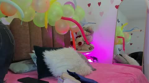 L O V E  online show from 03-03-25, 11:55