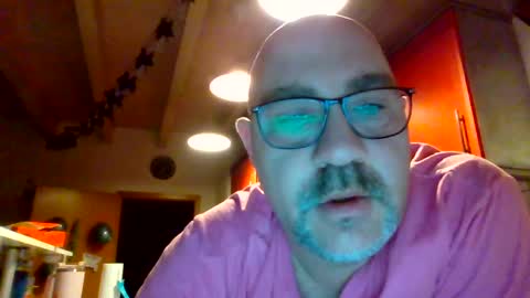 Snapshot of lover010983 chatting on 02-17-25, 05:36 lover010983 online show from 02-17-25, 05:36