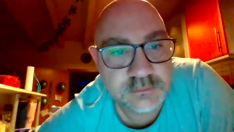 Snapshot of lover010983 chatting on 02-18-25, 05:53 lover010983 online show from 02-18-25, 05:53