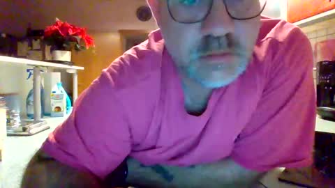 Snapshot of lover010983 chatting on 11-14-25, 05:28 lover010983 online show from 11-14-25, 05:28