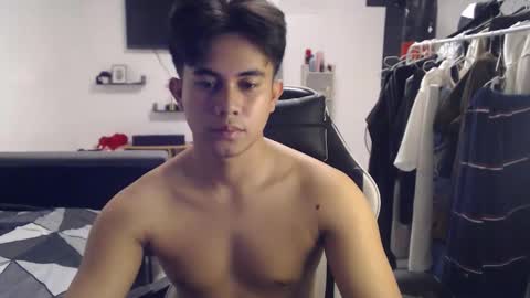 Snapshot of loverboyph04 chatting on 09-28-25, 09:03 loverboyph04 online show from 09-28-25, 09:03