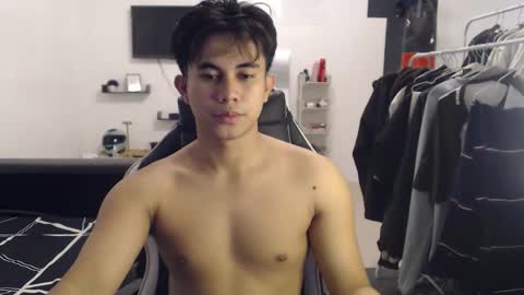 Snapshot of loverboyph04 chatting on 10-07-25, 02:53 loverboyph04 online show from 10-07-25, 02:53