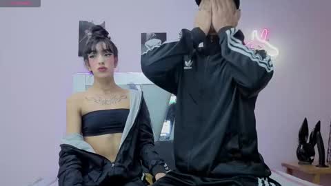 sofia and bryan online show from 10-31-25, 08:59