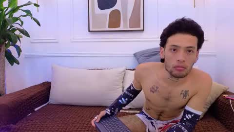 sofia and bryan online show from 03-07-26, 02:08