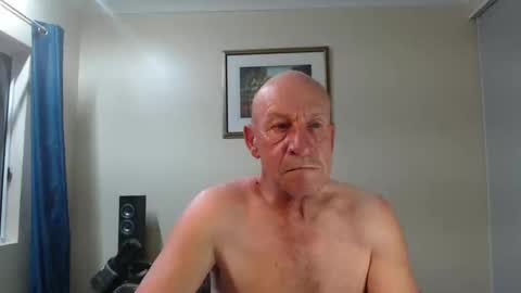 Lovesblackazz online show from 12-25-24, 10:28