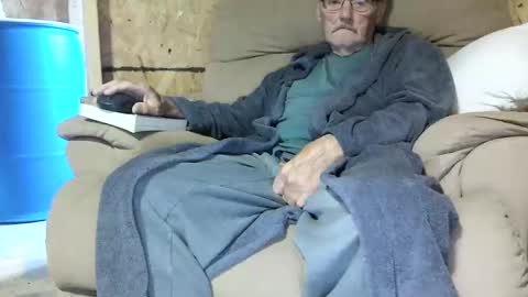 Snapshot of lovesex6565 chatting on 11-05-25, 12:16 just here to have fun and cum online show from 11-05-25, 12:16