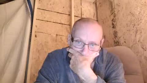 Snapshot of lovesex6565 chatting on 11-24-25, 11:43 just here to have fun and cum online show from 11-24-25, 11:43