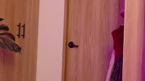 LovesKingdom online show from 04-19-26, 12:48