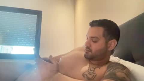 Snapshot of lovesteve_o chatting on 12-27-24, 08:13 lovesteve_o online show from 12-27-24, 08:13