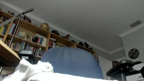 Snapshot of lovestylistwomen chatting on 02-14-25, 11:09 Michael online show from 02-14-25, 11:09