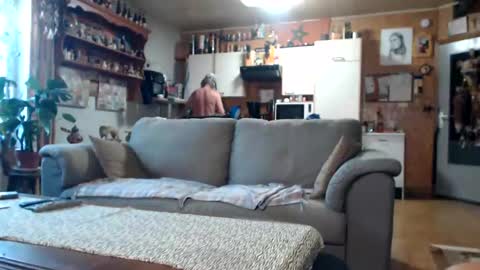 Snapshot of lovetobenaked10 chatting on 01-30-25, 12:06 aaron online show from 01-30-25, 12:06