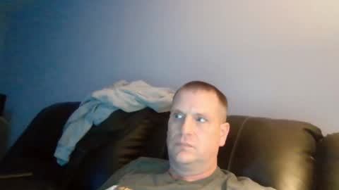 Snapshot of lovetocum37 chatting on 02-12-25, 04:12 lovetocum37 online show from 02-12-25, 04:12