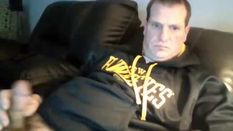 lovetocum37 online show from 12-23-25, 04:54