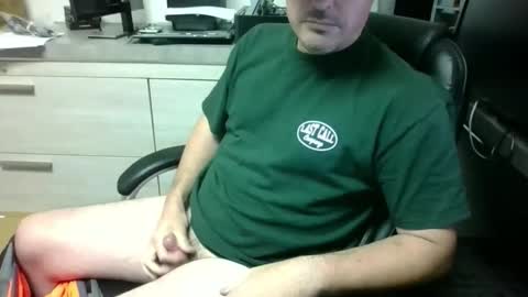 Love2Game online show from 12-21-25, 05:53