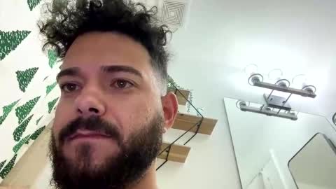 lovetopleaseyou4423 online show from 04-28-26, 09:47