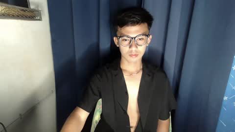 lovetosuckxox online show from 02-19-25, 11:49