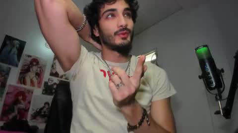 lovexjuxn77 online show from 12-05-25, 04:14