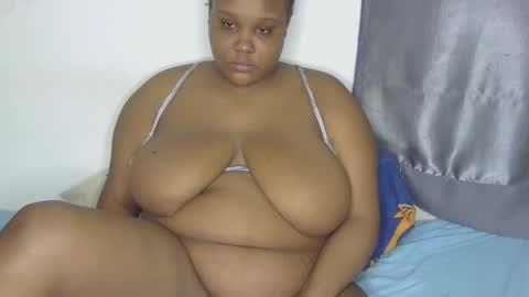 Snapshot of loveytiana chatting on 04-29-26, 04:11 loveytiana online show from 04-29-26, 04:11
