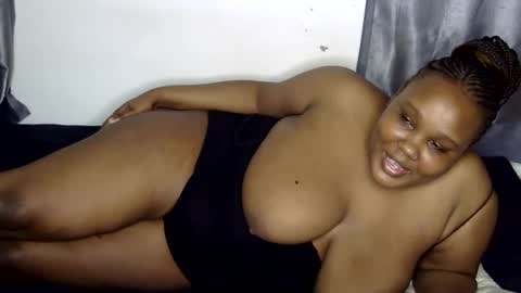 Snapshot of loveytiana chatting on 06-05-26, 07:36 loveytiana online show from 06-05-26, 07:36