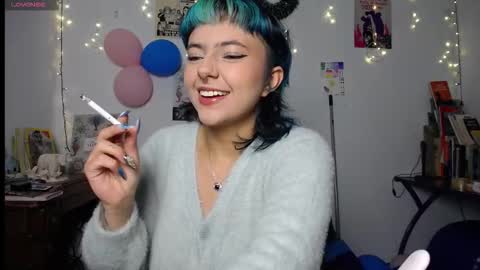 Snapshot of loving_alma chatting on 12-18-25, 01:00 loving_alma online show from 12-18-25, 01:00