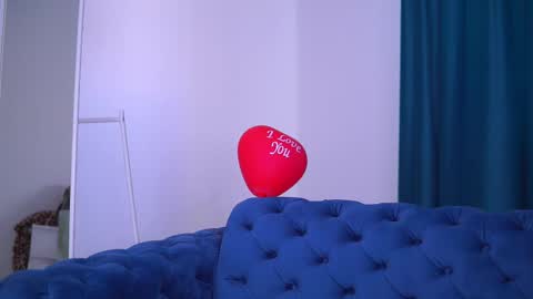 Nora online show from 02-24-25, 10:04