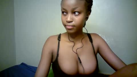 lovly_lastborn online show from 03-11-26, 05:52