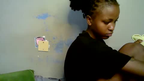 lovly_lastborn1 online show from 04-09-26, 06:19