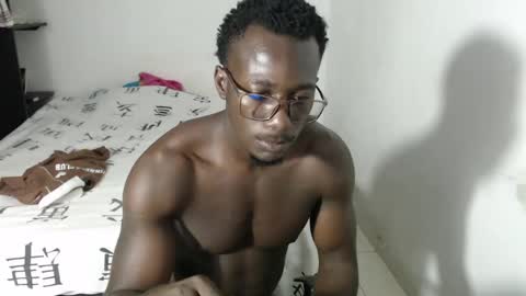 Lowmay palacios online show from 03-24-26, 02:44