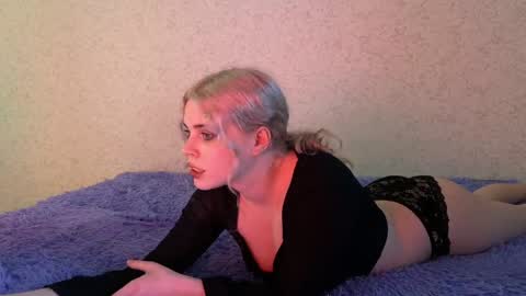 Aiden and Emma online show from 06-07-26, 09:51