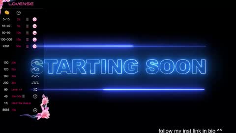 Snapshot of loxy_ chatting on 10-19-25, 07:47 Loxy online show from 10-19-25, 07:47