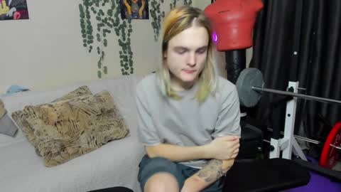 Snapshot of loyasteve chatting on 01-17-25, 11:18 VECTORSTEVEPVT IS OPEN online show from 01-17-25, 11:18