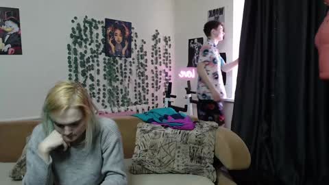 Snapshot of loyasteve chatting on 02-07-25, 09:26 VECTORSTEVEPVT IS OPEN online show from 02-07-25, 09:26