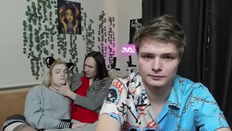 Snapshot of loyasteve chatting on 02-12-25, 10:24 VECTORSTEVEPVT IS OPEN online show from 02-12-25, 10:24