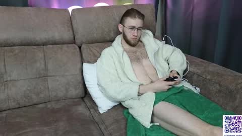 Snapshot of loyasteve chatting on 02-13-25, 06:09 VECTORSTEVEPVT IS OPEN online show from 02-13-25, 06:09