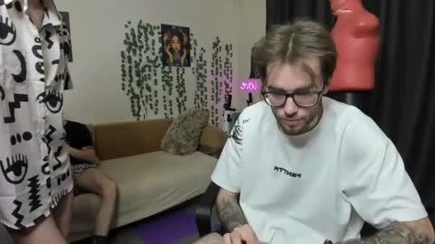 Snapshot of loyasteve chatting on 02-14-25, 09:03 VECTORSTEVEPVT IS OPEN online show from 02-14-25, 09:03