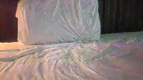 Snapshot of lozivelle chatting on 11-18-25, 08:46 lozivelle online show from 11-18-25, 08:46