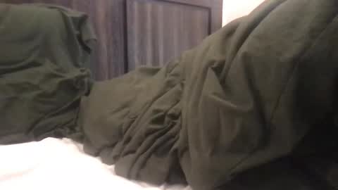 Snapshot of lozivelle chatting on 12-13-25, 07:53 lozivelle online show from 12-13-25, 07:53