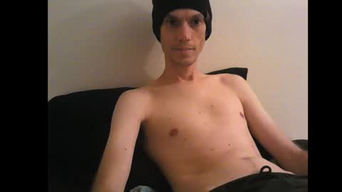 Snapshot of lrgdraft chatting on 10-27-25, 12:58 mcLRG online show from 10-27-25, 12:58