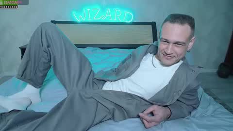 Snapshot of lstfl_wizard chatting on 03-10-26, 09:03 Lstfl wizard online show from 03-10-26, 09:03