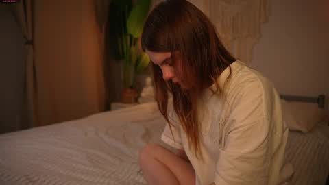 Snapshot of lu__lane chatting on 09-29-25, 07:57 Lu 3 online show from 09-29-25, 07:57