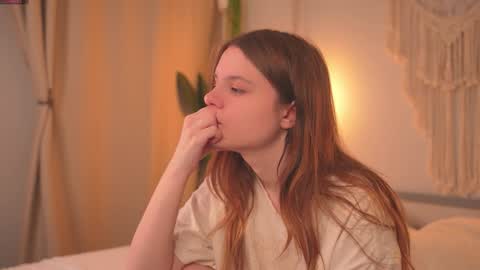 Snapshot of lu__lane chatting on 10-15-25, 08:14 Lu 3 online show from 10-15-25, 08:14