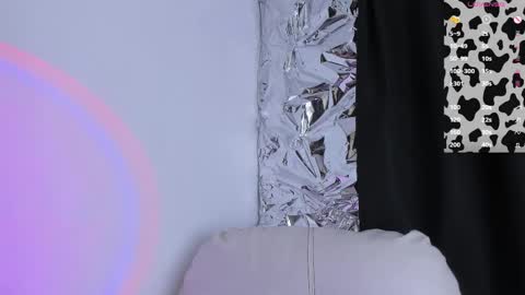 Snapshot of lu_noval chatting on 01-07-26, 03:03 Lucia online show from 01-07-26, 03:03