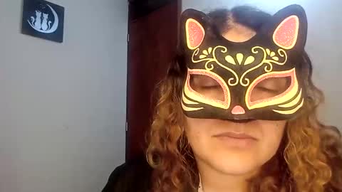 luana363 online show from 11-04-25, 09:41